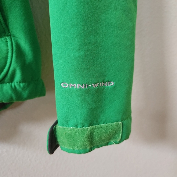 Columbia Collegiate University of Oregon Green Yellow Women's Soft Shell Jacket - Picture 6 of 11